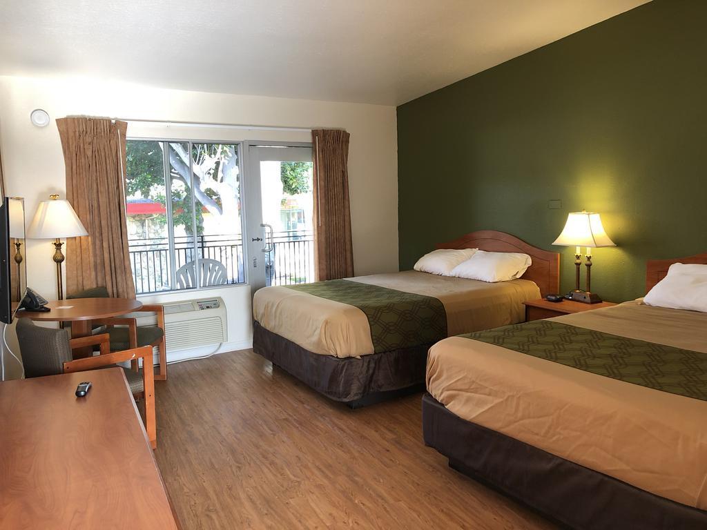 Econo Lodge Inn & Suites Oakland Airport Exterior foto
