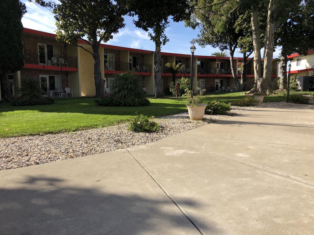 Econo Lodge Inn & Suites Oakland Airport Exterior foto